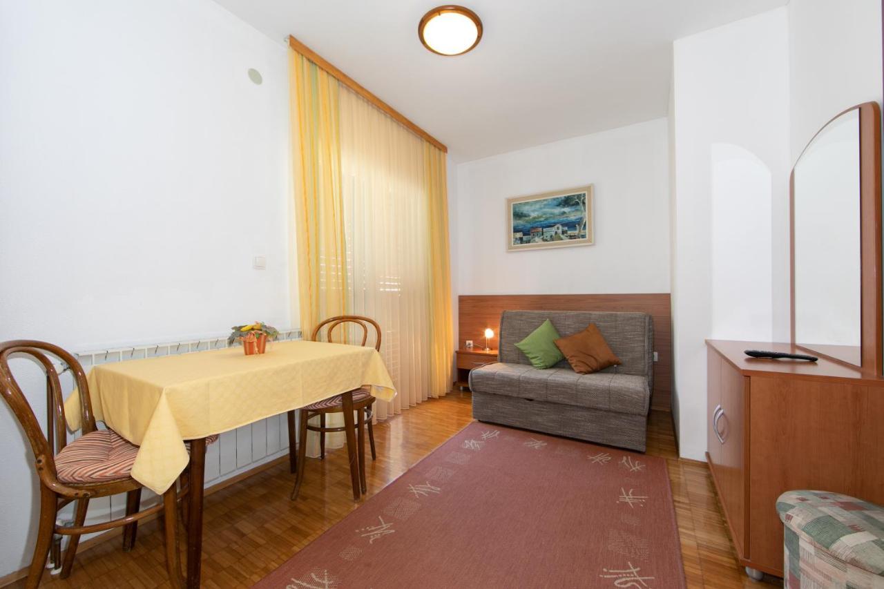 Apartmani Biser Tučepi Buitenkant foto