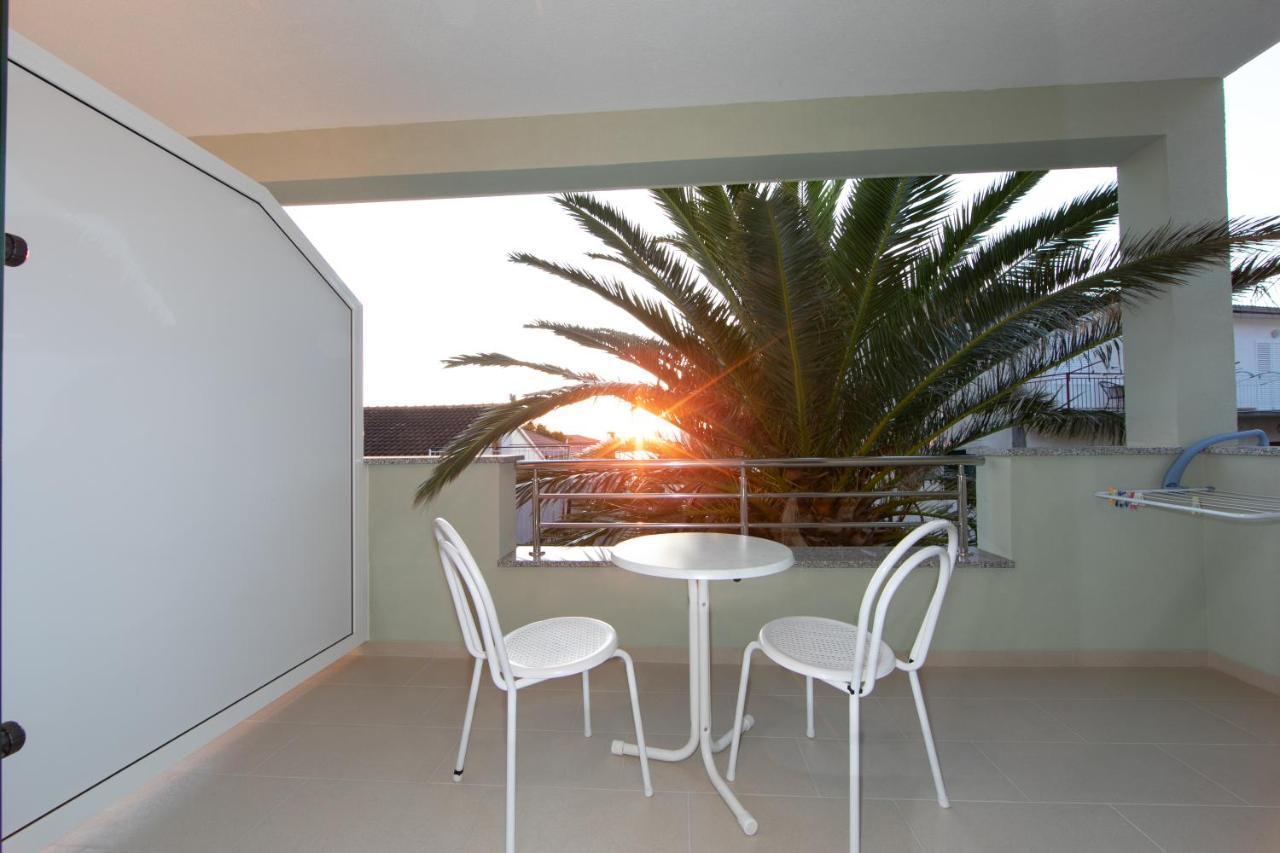 Apartmani Biser Tučepi Buitenkant foto