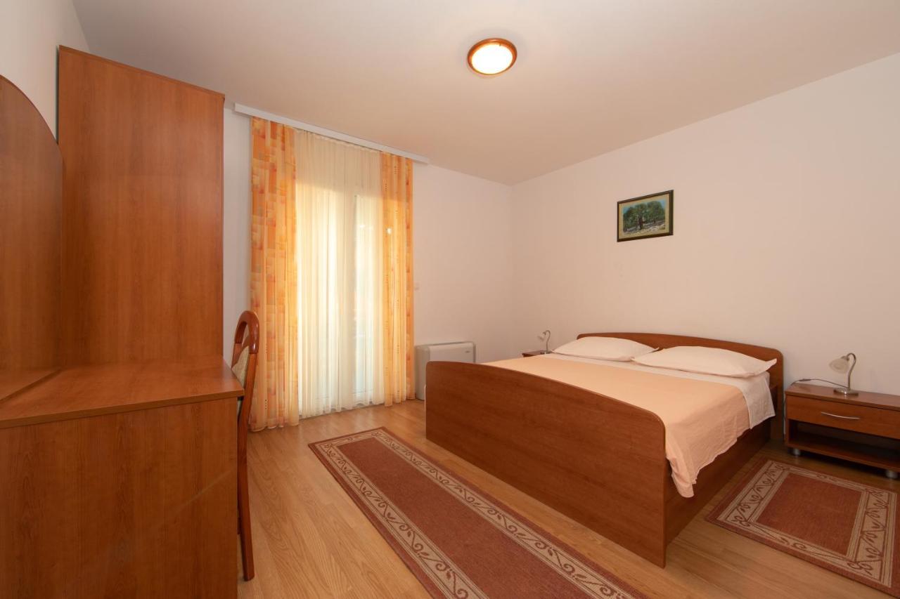 Apartmani Biser Tučepi Buitenkant foto