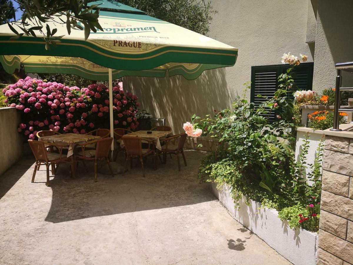 Apartmani Biser Tučepi Buitenkant foto
