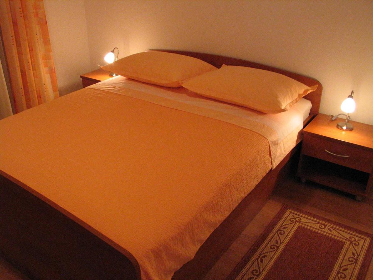 Apartmani Biser Tučepi Buitenkant foto