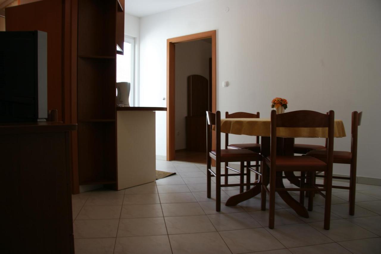 Apartmani Biser Tučepi Buitenkant foto